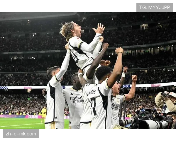 欧冠区争夺白热化六支球队分差维持在五分内